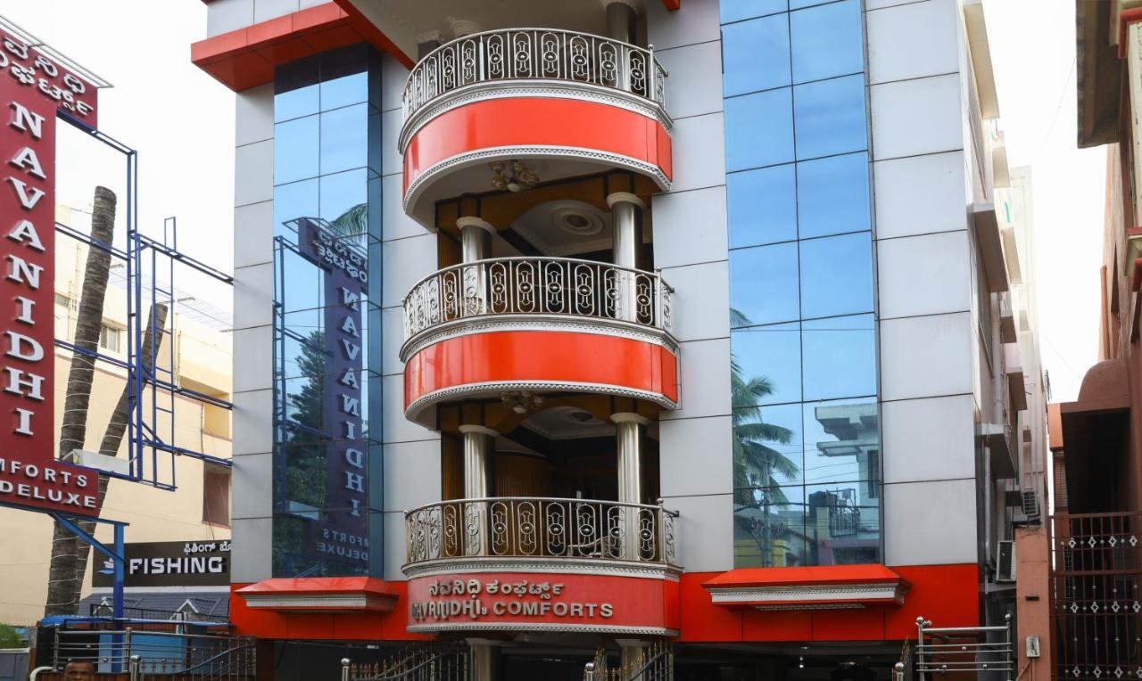 Treebo Nava Nidhi Comforts Bangalore Exterior foto